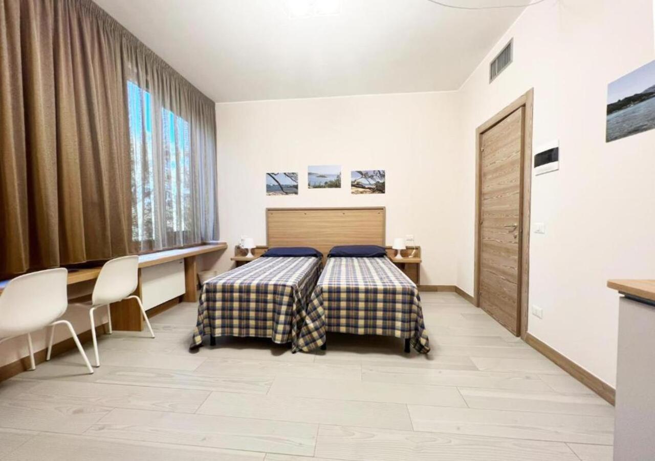 Sissi Comfort Rooms Foresteria Lombarda Monza Exterior foto